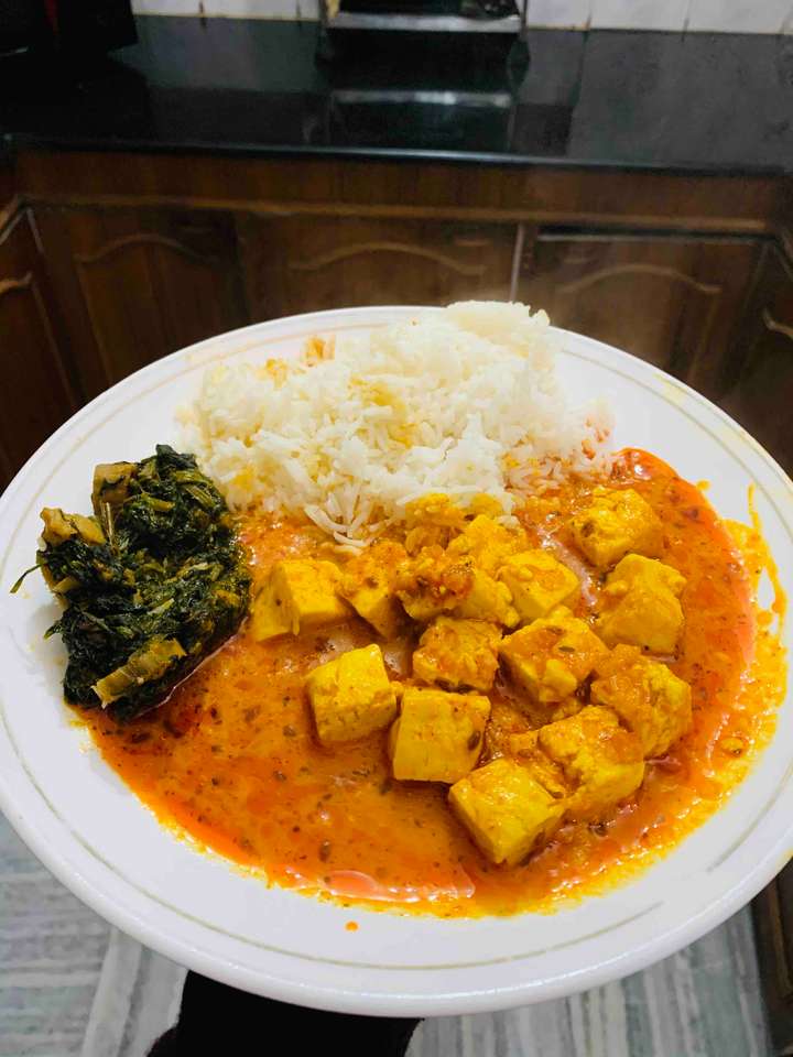 Tomato paneer rice & Palak nadru 