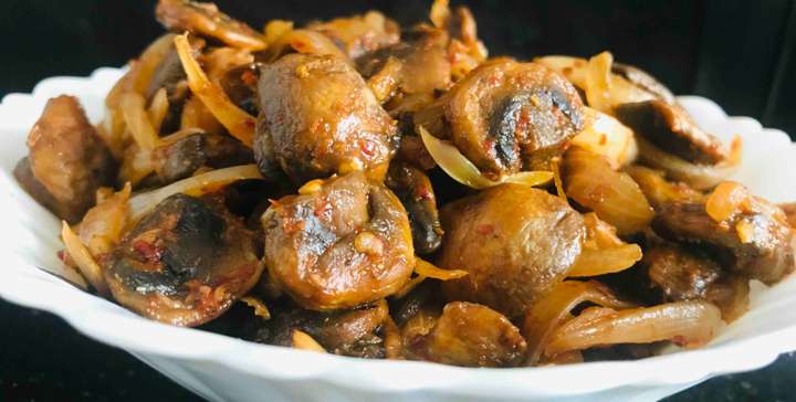 chili garlic mushrooms 