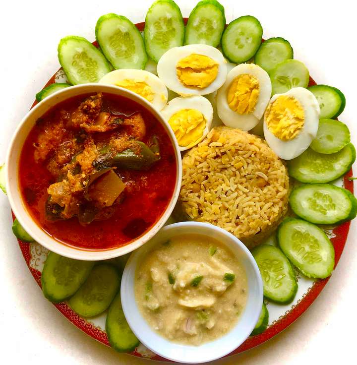 Pumpkin Curry with pumpkin dip 🎃 