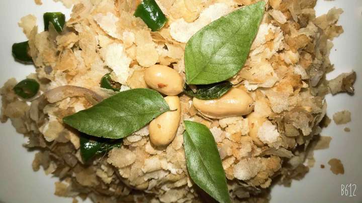 Roasted poha or chivda 