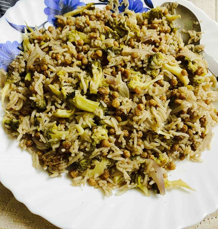 Beoccoli and Soy Rice 