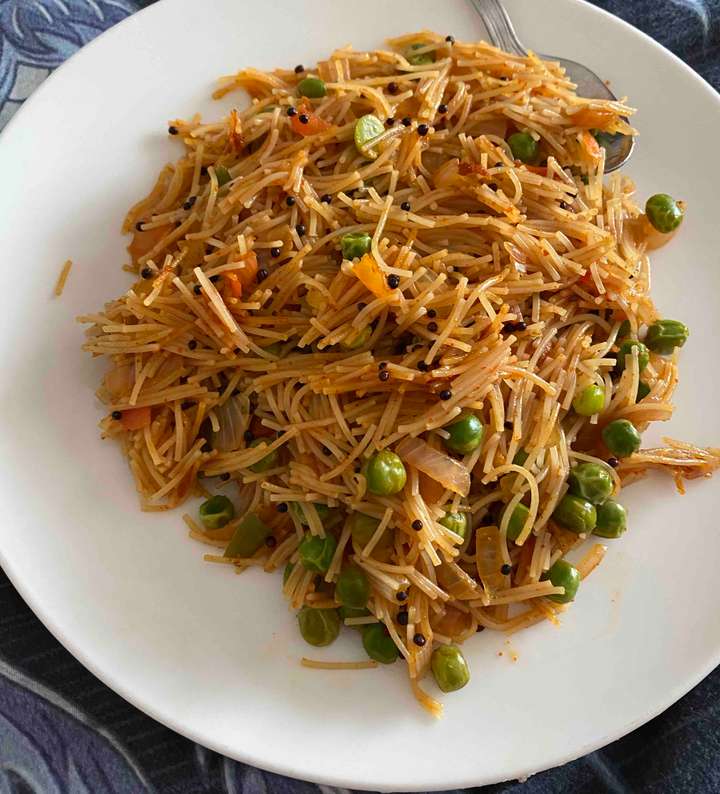 Vermicelli with Chilli Garlic Sauce 