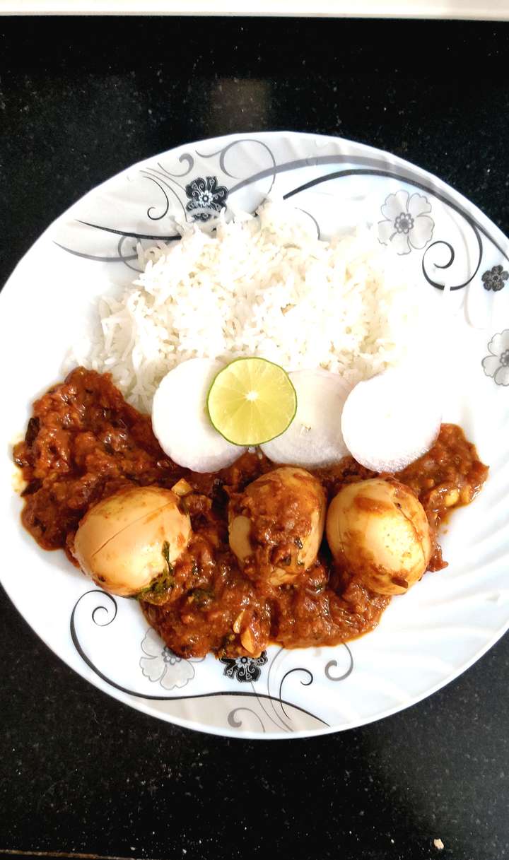 Creamy egg curry ( without cream)