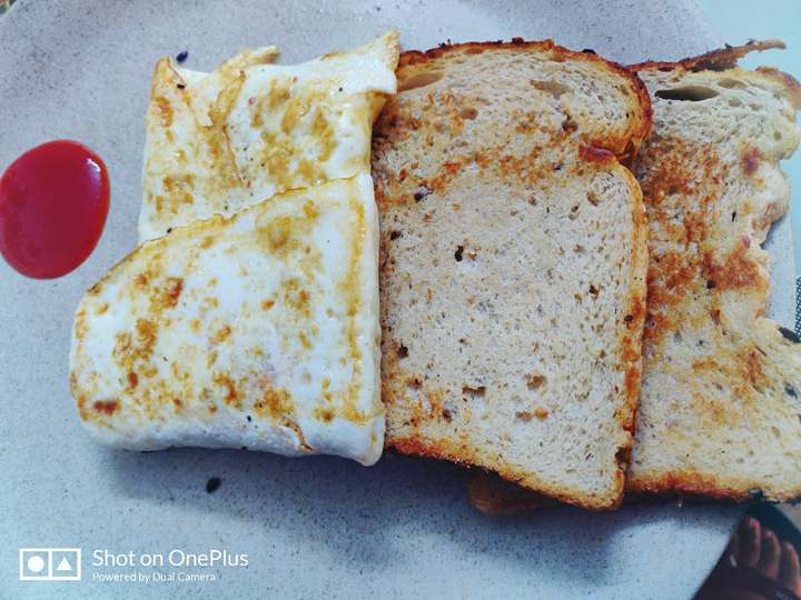 egg pocket sandwich