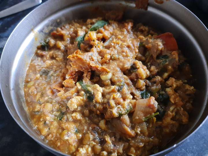kolkata style green moong dal egg tarka