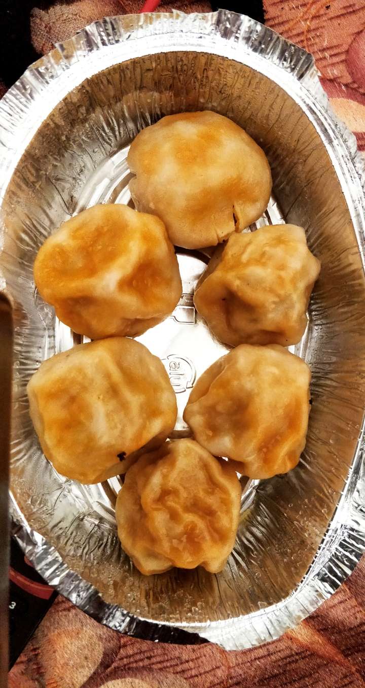 Steamed Chicken Momos 