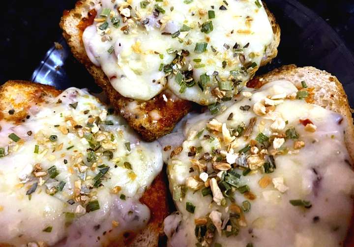 BREAD PIZZA 