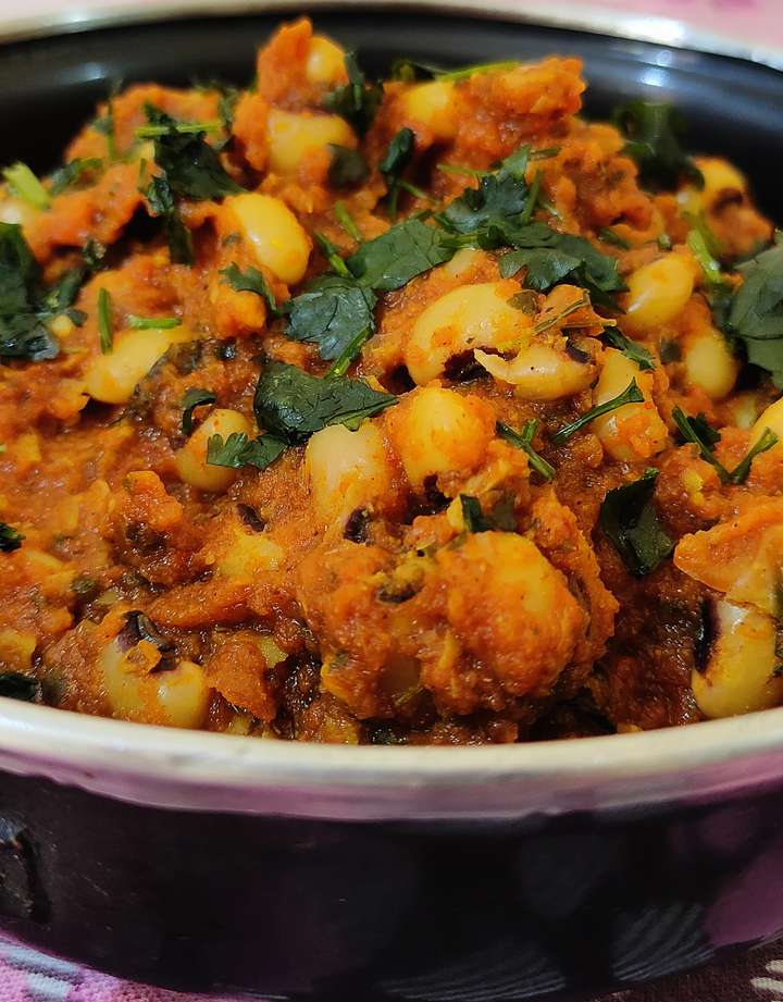 Chowli Masala (Oil free) (Simple, yet delicious)