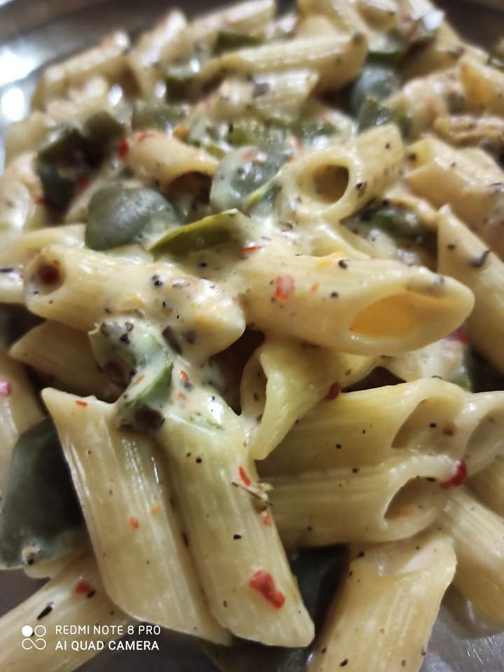 White Sauce Pasta