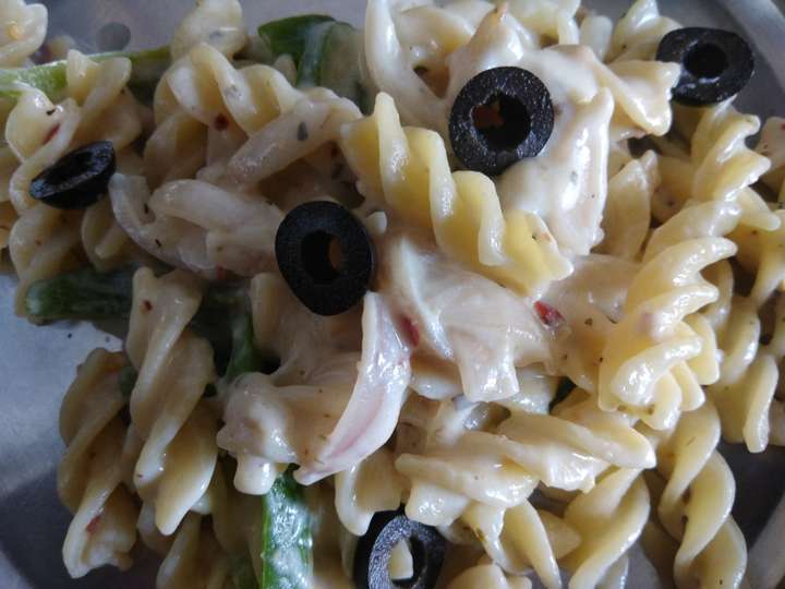 White Sauce Pasta